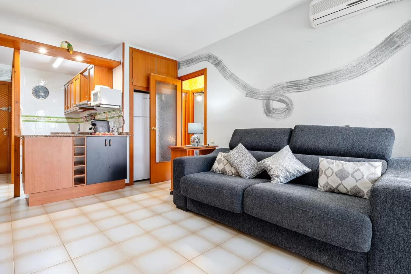Appartamento Bumbai Creixell Esterno foto